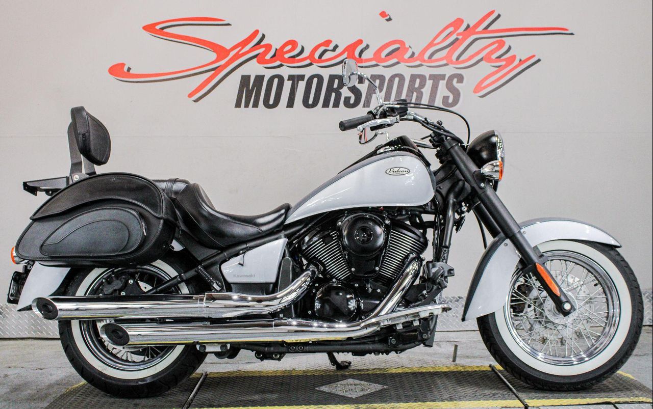 2021 Kawasaki Vulcan 900 Classic