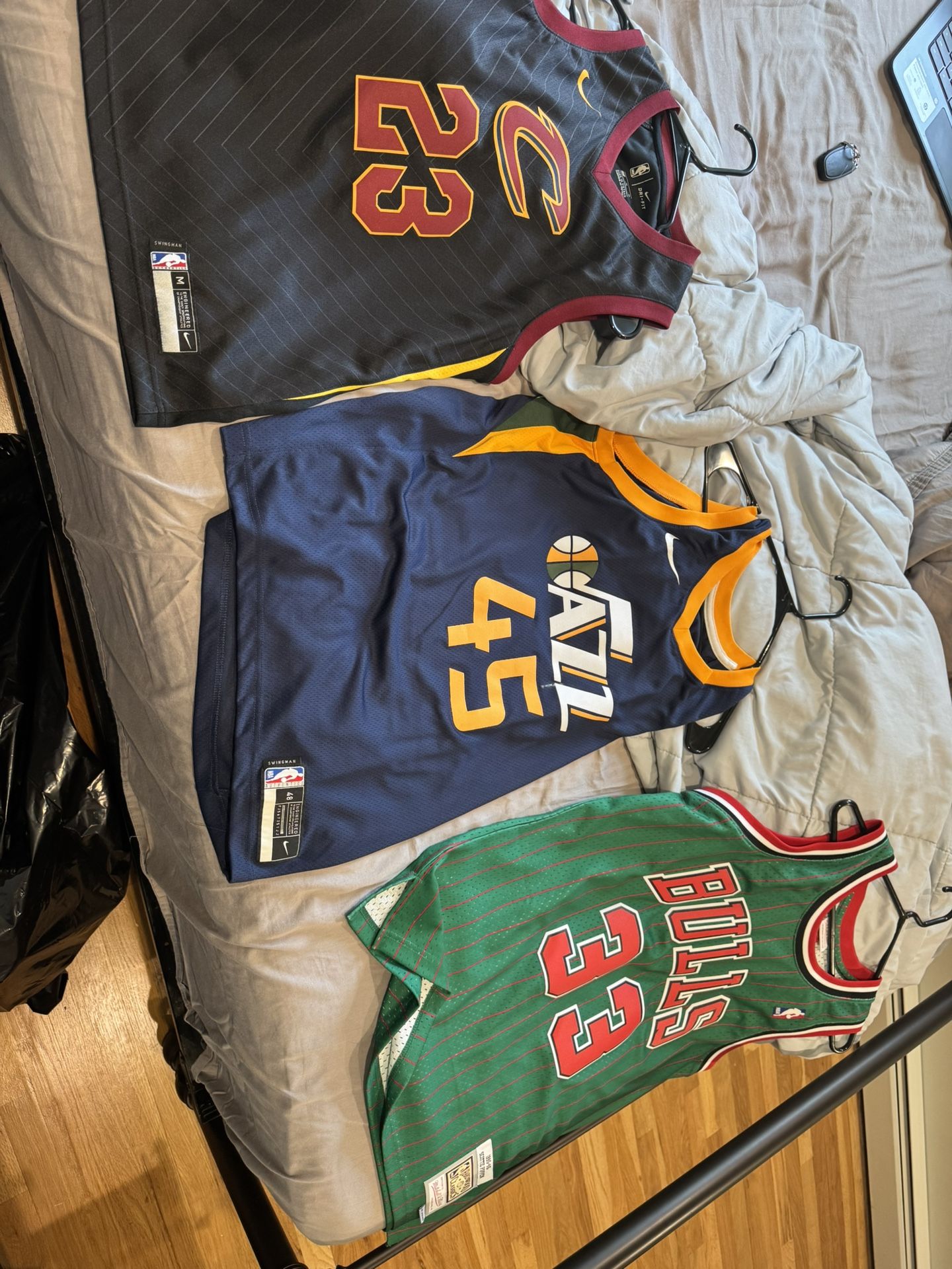 Lebron James, Donovan Mitchell Jersey, Scottie Pippen Jersey’s 