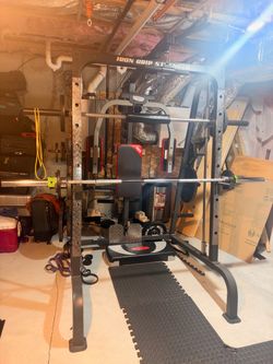 Smith machine iron grip