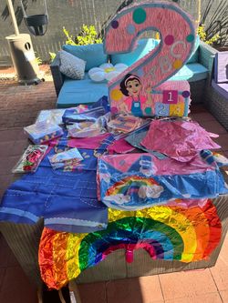 Ms Rachel party decorations and piñata package