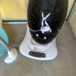 4moms MamaRoo Swing, Black Classic