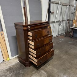 Dresser $160