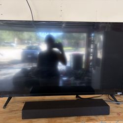 Vizio TV 43” and Speaker Combo 