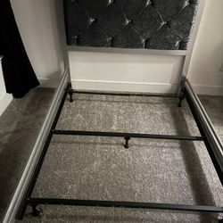 Queen Size Upholstered Bed Frame with Tufted Velvet Headboard & Crystal Accents