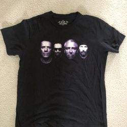 U2 360 Tour Black Shirt large 