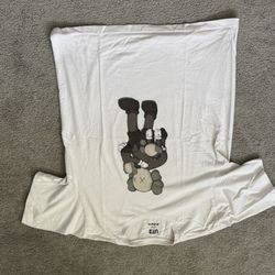 Kaws Uniqlo Tee