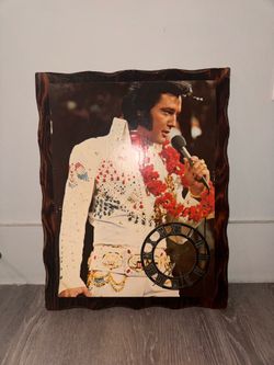 “Aloha from Hawaii” Elvis Wooden Plaque Wall Clock (broken)