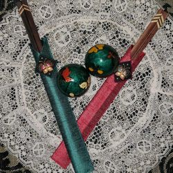 VINTAGE CHINESE BUTTERFLY CLOISONNE ENAMELED SINGING RINGING CHIME BAODING MUSICAL STRESS BEN WA BALLS CHOPSTICK SET