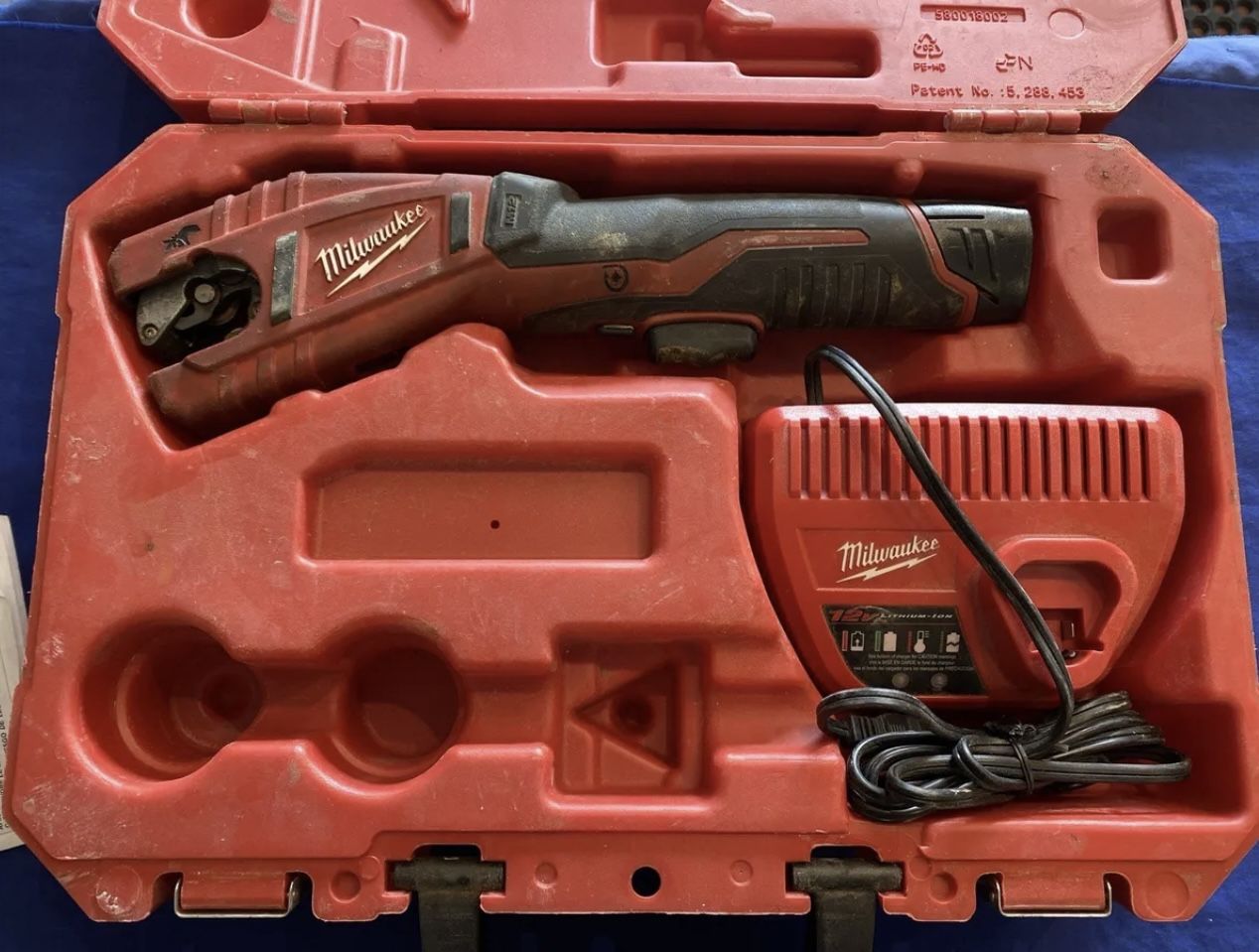 Milwaukee M12 Copper Pipe Cutter