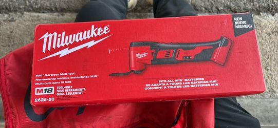 Milwaukee M18 Cordless Multitool