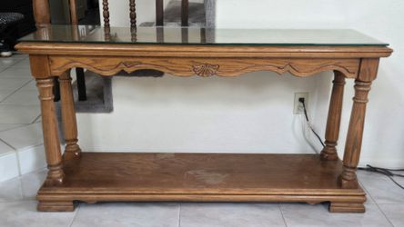 Entrance Table