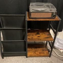 Table Top:15.35”(L)x11.81”(w)and Vinyl Record Player Built-in Two Speakers All In Really Good Condition Only I Used Like 2 Times $50 For Both Pick Up 