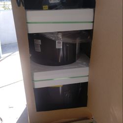 New Rheem pro Terra 40 gal smart high efficiency hybrid heat pump water heater
