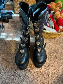 Heeled boots size 8