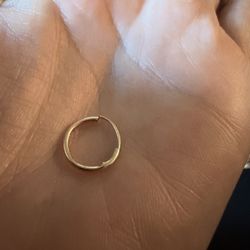 1/2 inch in diameter 14k gold hoop earring,  .5 Ounces Of Yellow Gold