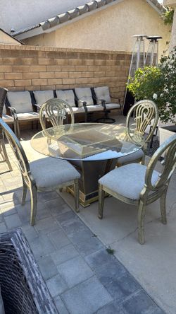 Z Gallerie dinning table with 4 chairs- mirrored