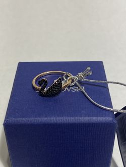 Swarovski Iconic swan Ring