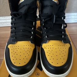 Jordan 1 High Yellow Taxi SZ 10 Used. Great Condition Price Firm Cash Only