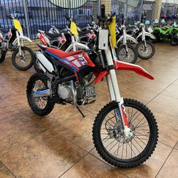 Brand New 150cc Apollo Dirt Bikes And Motorcycles
