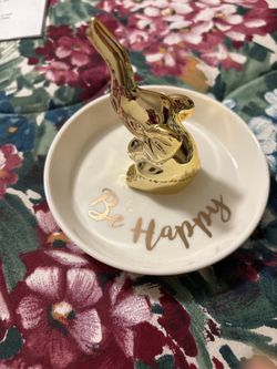 Ring holder dish