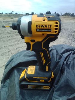 DeWalt imp drill (great condition)