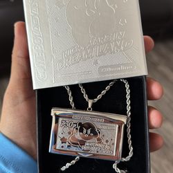 Kirby Nightmare in Dreamland Silver Necklace (PLAYABLE)