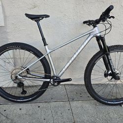 2024 Specialized Chisel MTB SZ Med Full Shimano XT XTR