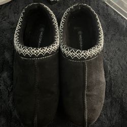 slippers 