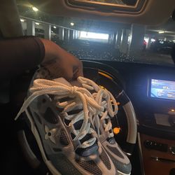 Louis Vuitton Shoes Size 9/5