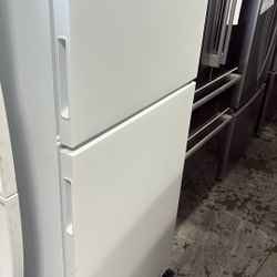 Amana Refrigerator 