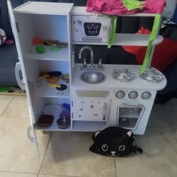 Wood Kids Kitchen With Kitchen Toys