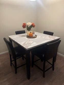 Counter Height Dining Table Set with 4 Chairs