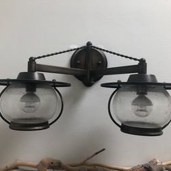 Bathroom vanity light