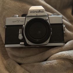 Minolta SRT 101