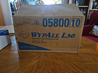 Full case of 8 Econo Miser wipers