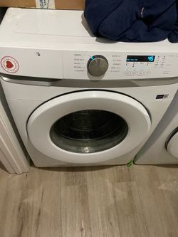 Samsung Larger size front load washer & gas dryer set