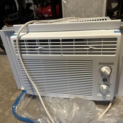 Window AC Unit