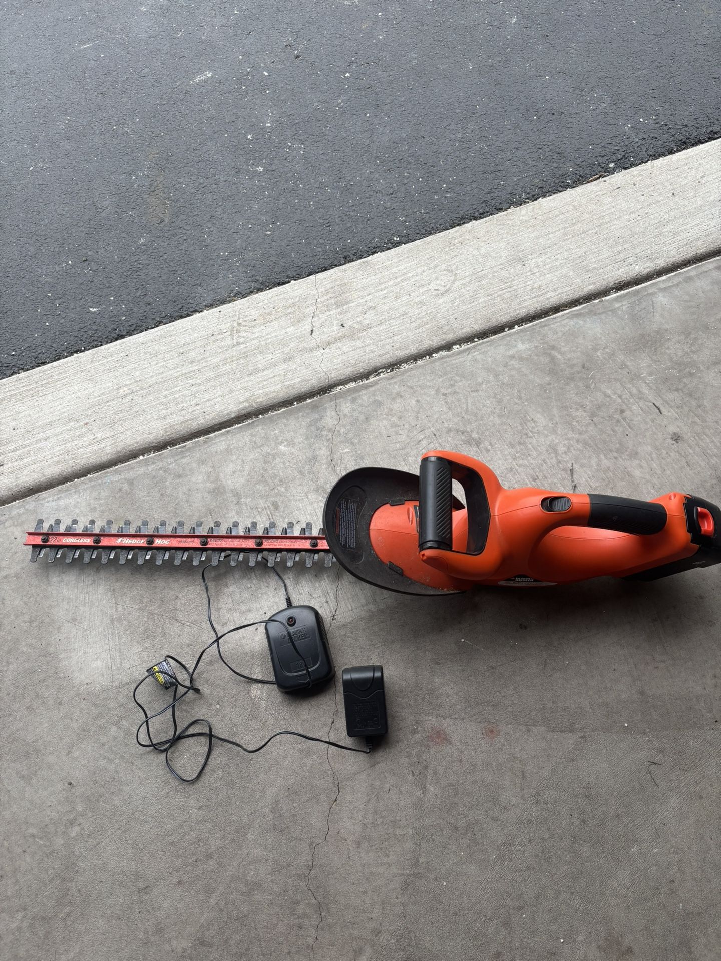 Black and Decker Hedge Trimmer