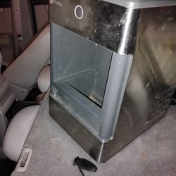 GE Icemaker