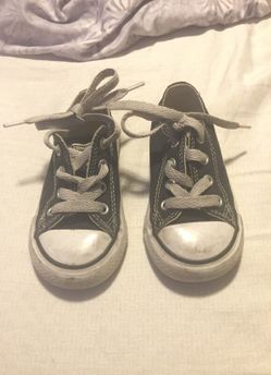 Boy converse size 6
