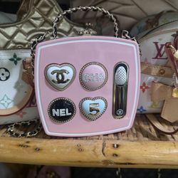 Chanel pink Clutch 