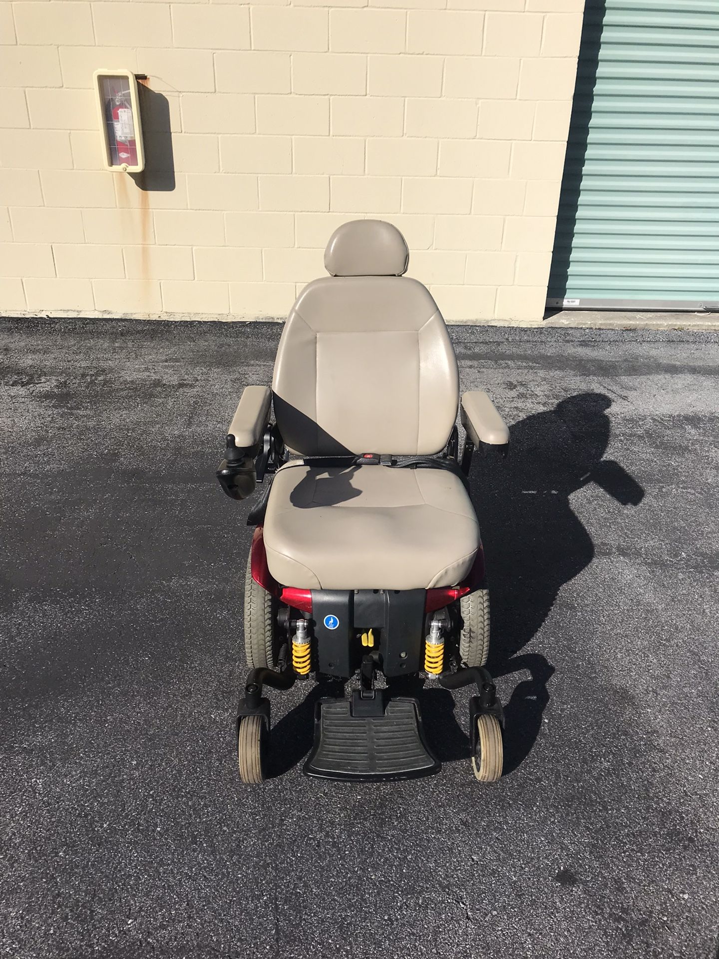 Jazzy Pride Mobility Scooter w/delivery