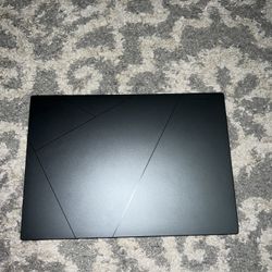 Brand New Asus Zenbook 14’ Laptop