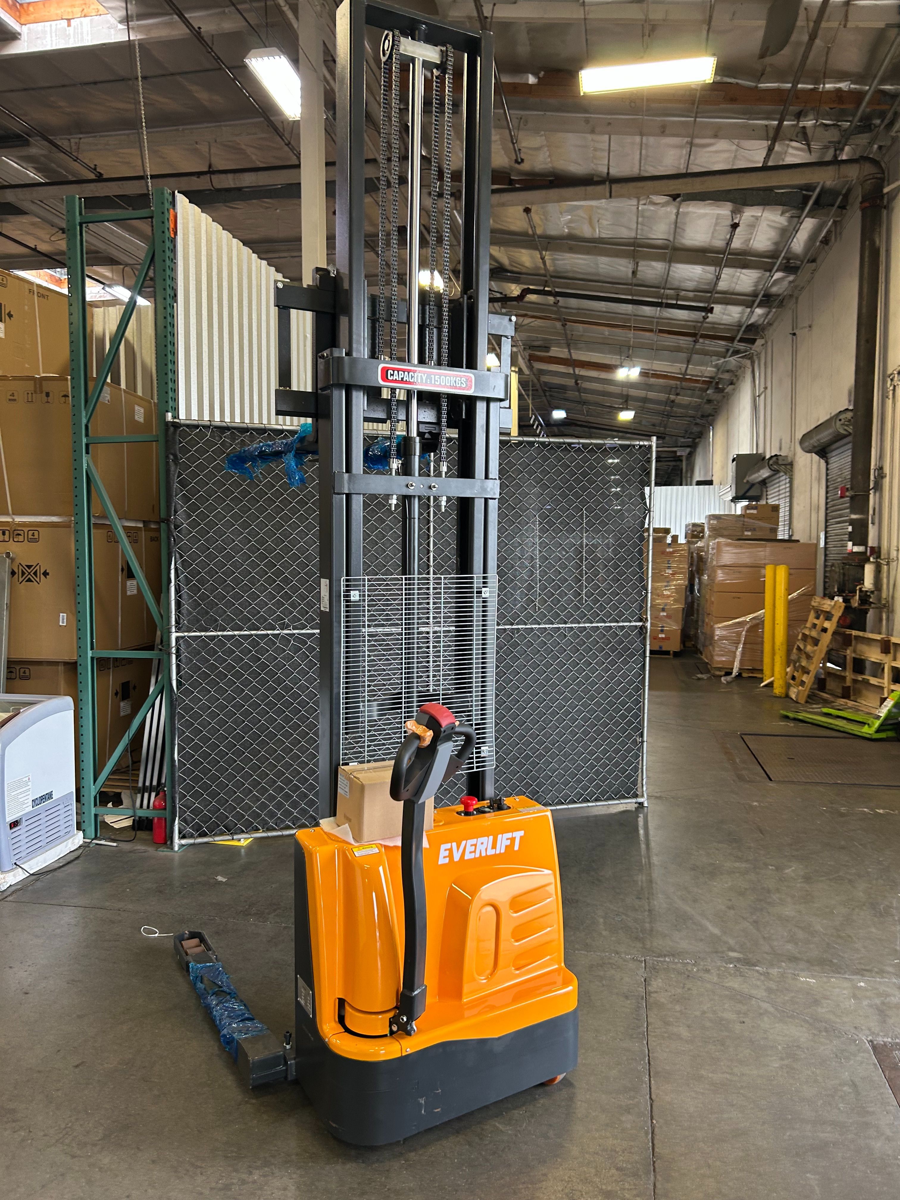 NEW factory price HALF OF MARKET VALUE electric forklifts