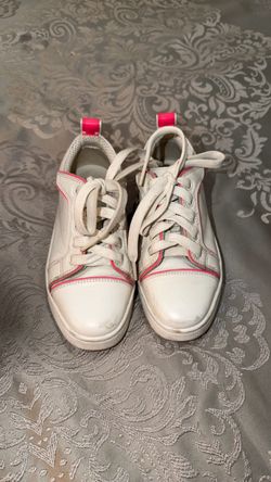 Red bottoms for girl