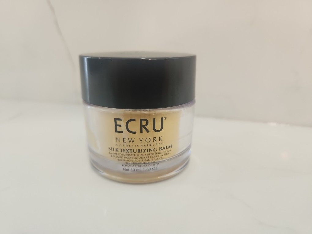 Ecru Silk Texturizing Balm For Hair