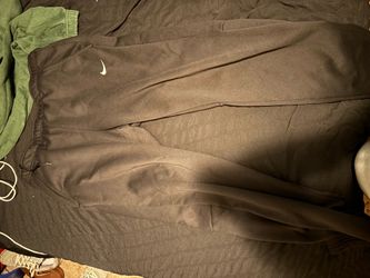Black Nike Dri-Fit sweatpants (size medium)