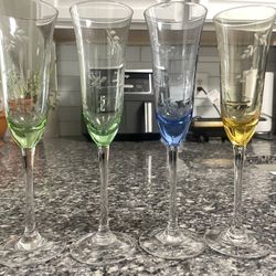 4 Champagne Flutes