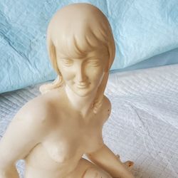 Vintage Rare vintage beautiful nude Women porcelain figure

