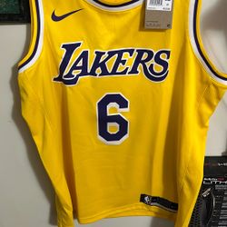 LeBron Lakers Jersey